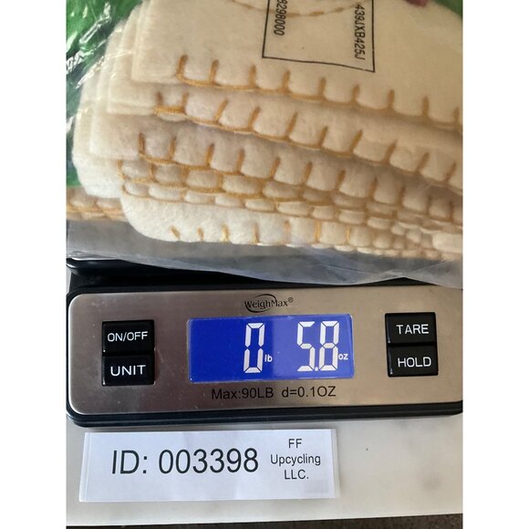 New Hallmark Expressions Christmas Holiday Paxk of 18 Felt Gift Bags 18 6.5"x6" - Picture 7 of 7